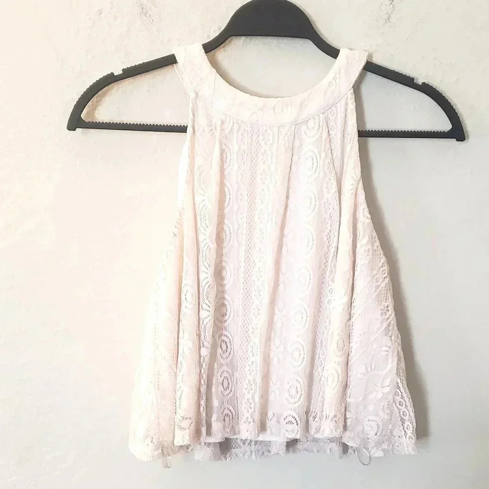 Alya Lace Crop Top